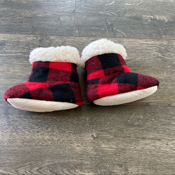 Buffalo Plaid Sherpa Booties 0-12m Indigo brand - Picture 3 of 5